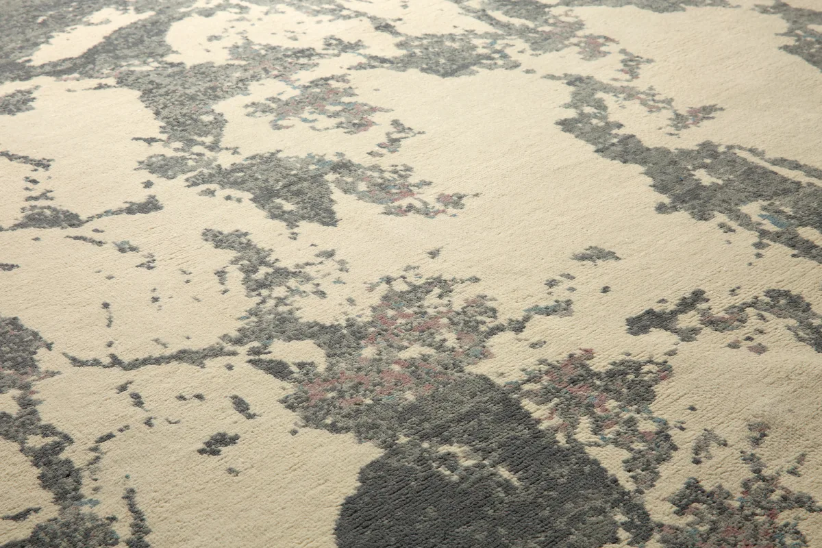 Bogda Mountains detail